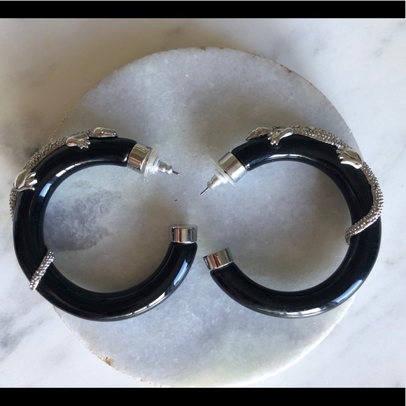 Unique Silver Gecko Hoops With Rhinestones - Picture 4 of 6